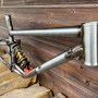 Cadre Enduro 160mm en acier sur mesure fabriqué en France