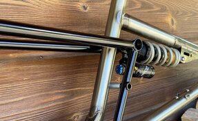 Cadre VTT Enduro 160mm en acier et sur mesure - Columbus Zona