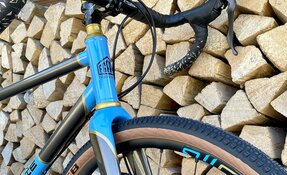 Vélo Gravel complet en acier sur mesure, made in France