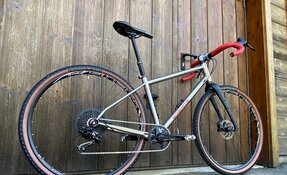 Vélo complet gravel titane fabriqué en France