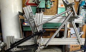 Prototype sur base Scott Gambler : arrière d'origine en carbone, (…)