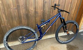Cadre VTT enduro sur mesure en acier fabriqué en France