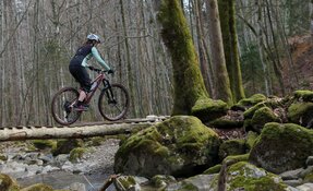 VTT Enduro 135-158mm de débattement - en acier sur mesure - fabriqué en France