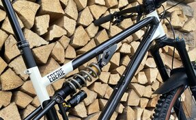 Cadre VTT Enduro 160mm en acier et sur mesure - Columbus Zona