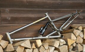 Cadre Enduro High Pivot Titane/Crmo fabriqué en France