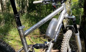 Prototype cadre VTT All Mountain - Trail - triangle avant Titane triangle (…)