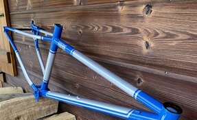 Cadre VTT sur mesure en acier fabriqué en France