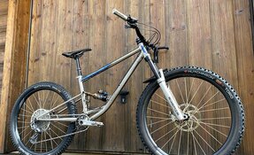 VTT EGERIE tout suspendu Titane et acier INOX fabriqué en France