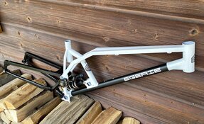 Cadre VTT Descente façon "SUNN RADICAL PLUS 1999" - RADPLICA