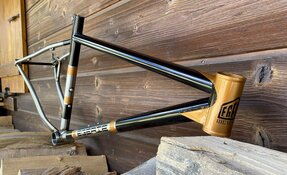 Cadre XC crosscountry en acier Fabriqué en France - Tubes Columbus et Dedacciai