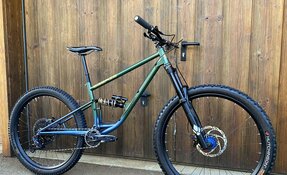 VTT EGERIE enduro tout suspendu en acier fabriqué en France