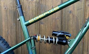 VTT EGERIE enduro tout suspendu en acier fabriqué en France