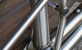 Cadre VTT Enduro en acier inoxydable Reynolds 921 fabriqué en France