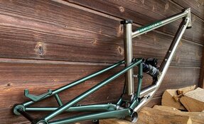 Cadre ALL MOUNTAIN ENDURO tout suspendu Titane et acier fabriqué en France