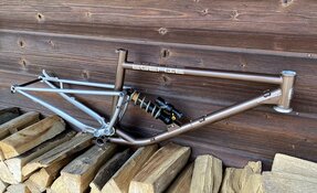 Cadre EGERIE enduro tout suspendu en acier fabriqué en France