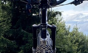 VTT EGERIE tout suspendu Titane et acier INOX fabriqué en France