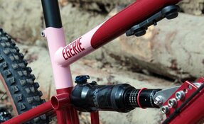 VTT Enduro 135-158mm de débattement - en acier sur mesure - fabriqué en France