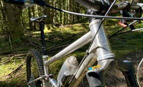 Prototype cadre VTT All Mountain - Trail - triangle avant Titane triangle (…)