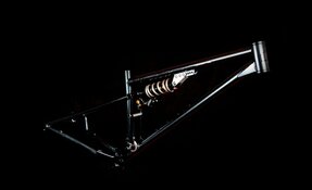 Cadre VTT Enduro 160mm en acier et sur mesure