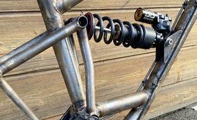 VTT MTB Descente DH acier fabriqué en France - Downhill frame
