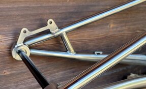 Cadre ALL MOUNTAIN tout suspendu Titane et acier INOX fabriqué en France