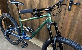 VTT EGERIE enduro tout suspendu en acier fabriqué en France