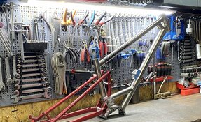 Cadre VTT de Descente DH Titane/acier pour boite de vitesse fabriqué en (…)