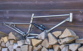 Cadre VTT Enduro en acier inoxydable Reynolds 921 fabriqué en France