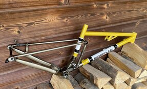 Cadre VTT tout suspendu Enduro 160mm en acier et sur mesure - Columbus Zona