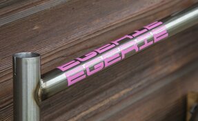 Cadre VTT EGERIE enduro tout suspendu sur mesure en acier fabriqué en France