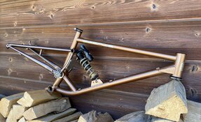 Cadre ENDURO HIGH PIVOT fabriqué en France - acier Reynolds 853 et 631