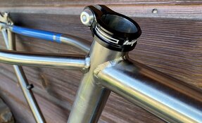 Cadre VTT endurigide titane fabriqué en France - tubes Dedacciai