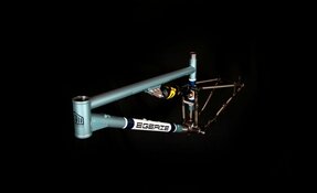 Cadre VTT Enduro 160mm en acier et sur mesure