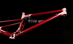 Cadre VTT Enduro 160mm en acier et sur mesure