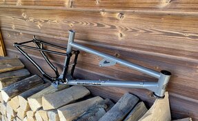 Cadre VTT tout suspendu Enduro 160mm en acier et sur mesure - Reynolds et (…)