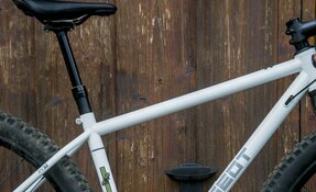 Vélo Gravel 32 pouces en acier sur mesure fabriqué en France