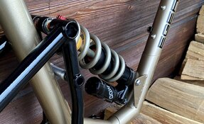 Cadre VTT Super Enduro en acier sur mesure fabriqué main en France