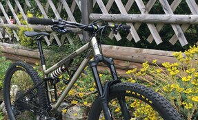 Cadre VTT Enduro 160mm en acier et sur mesure - Columbus Zona