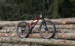 VTT Enduro 135-158mm de débattement - en acier sur mesure - fabriqué en France