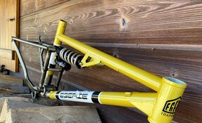 Cadre VTT tout suspendu Enduro 160mm en acier et sur mesure - Columbus Zona