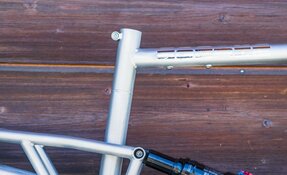 Cadre VTT tout suspendu All Mountain 32" en acier fabriqué en France