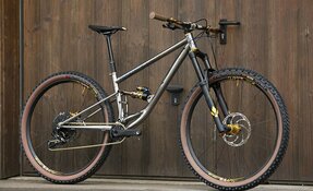 VTT ALL MOUNTAIN tout suspendu Titane et acier INOX fabriqué en France