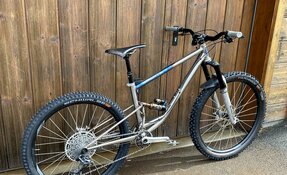 VTT EGERIE tout suspendu Titane et acier INOX fabriqué en France
