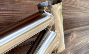 Cadre VTT Egerie tout suspendu en Titane et INOX Columbus XCR