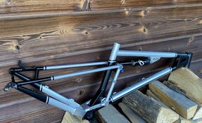 Cadre VTT tout suspendu Enduro 160mm en acier et sur mesure - Reynolds 853 (…)