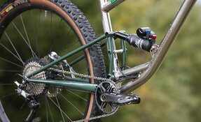 VTT ALLMOUNTAIN ENDURO tout suspendu Titane et acier fabriqué en France