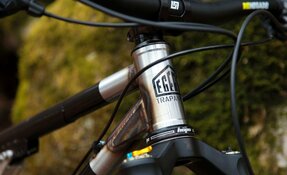 Cadre VTT Enduro 160mm en acier et sur mesure