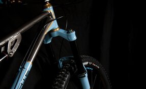 Vélo complet tout suspendu acier Enduro "lite" - all mountain - (…)