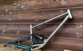 Cadre ALL MOUNTAIN ENDURO tout suspendu Titane et acier fabriqué en France