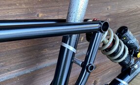 Cadre VTT all mountain - trail - 130mm - en acier fabriqué en France